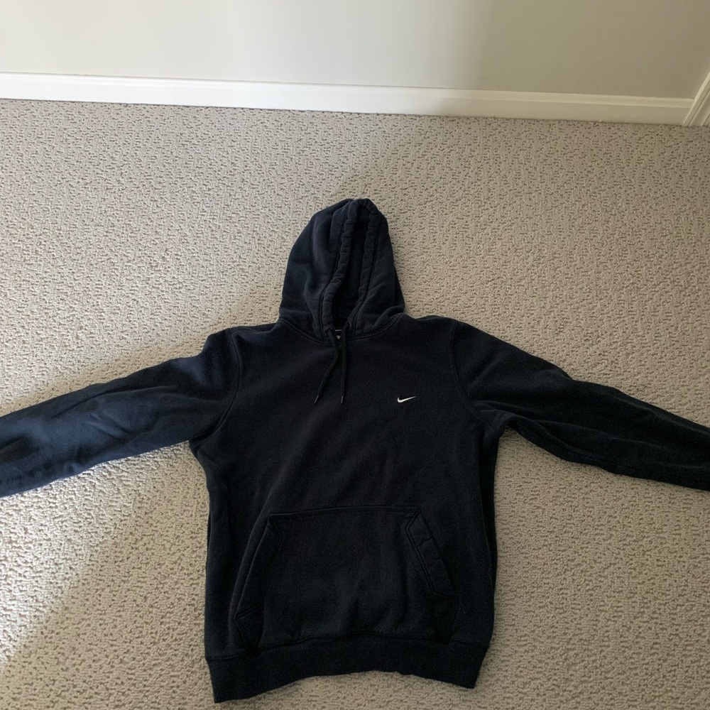Men’s Size large navy blue Nike hoodie